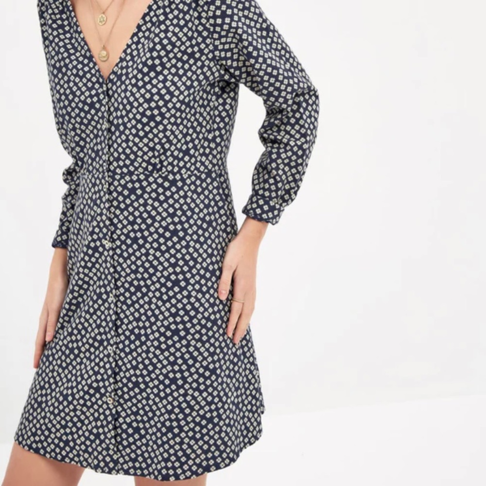 Navy Floral V-Neck Long Sleeve Button Dress